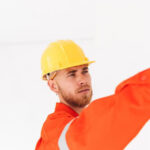 Preparación de superficies para acabados: limpieza, nivelación y adherencia